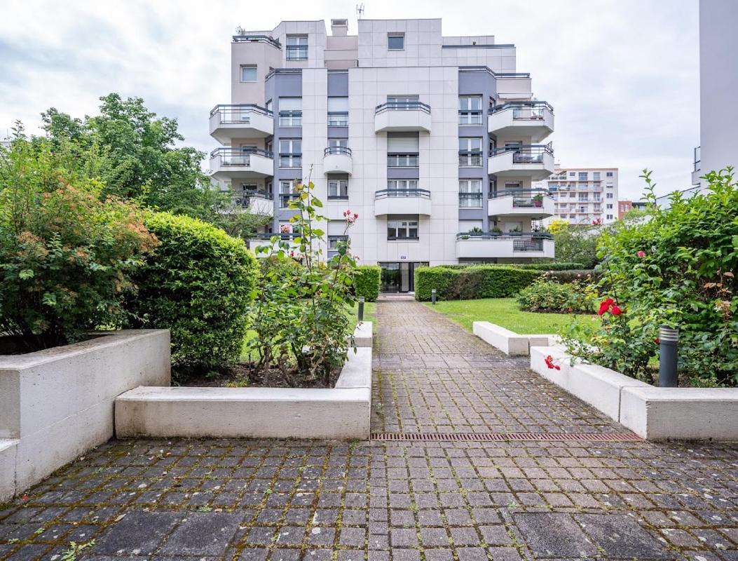 Appartement Le Havre De Paix A Suresnes Extérieur photo